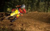 Suzuki RM-Z450 2015 Action (7)