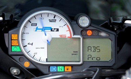 BMW HP4 ABS-Pro 2014 (7)