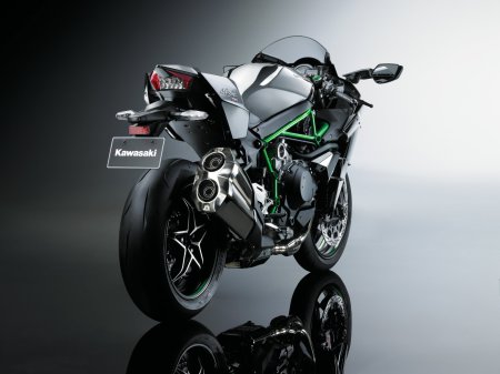 Kawasaki Ninja H2 2015 (19)
