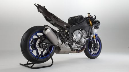 Yamaha YZF-R1 2015 (10)