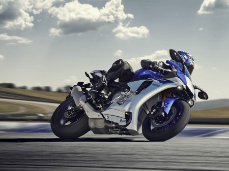 Yamaha YZF-R1 2015 (3)