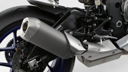 Yamaha YZF-R1 2015 (9)