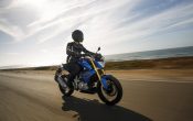 BMW G 310 R 2016 - Action (2)