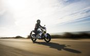 BMW G 310 R 2016 - Action (4)