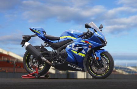 Vollkommen neu: Suzuki stellt auf der EICMA die GSX-R1000 als Concept Bike vor. Sieht schon ziemlich nach Serie aus.