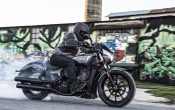 Victory Octane  Muscle Bike 2016 (29)