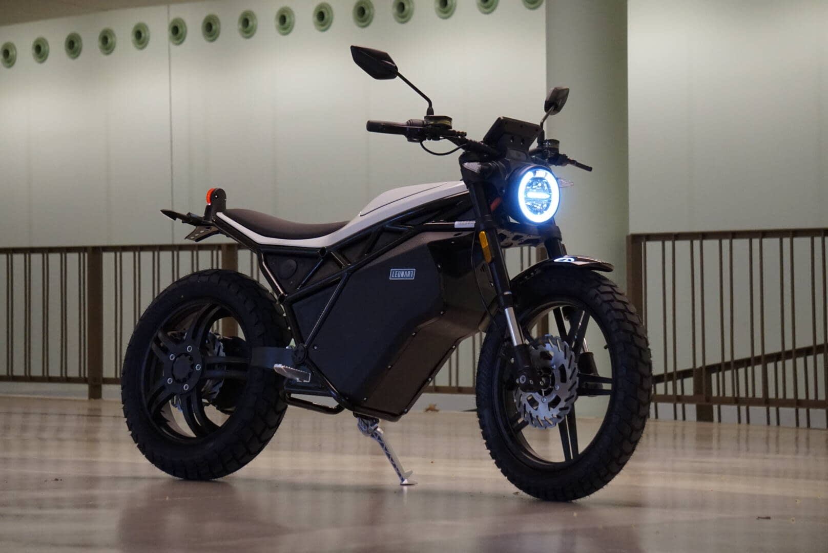 Leonart Rigger – das erste Elektromotorrad der spanischen Marke 1 Leonart Rigger